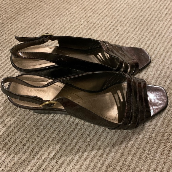 Brown Bandolino wedges - Picture 2 of 5